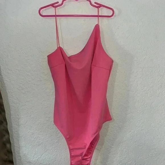 Princess Polly pink top bodysuit - Picture 2 of 4